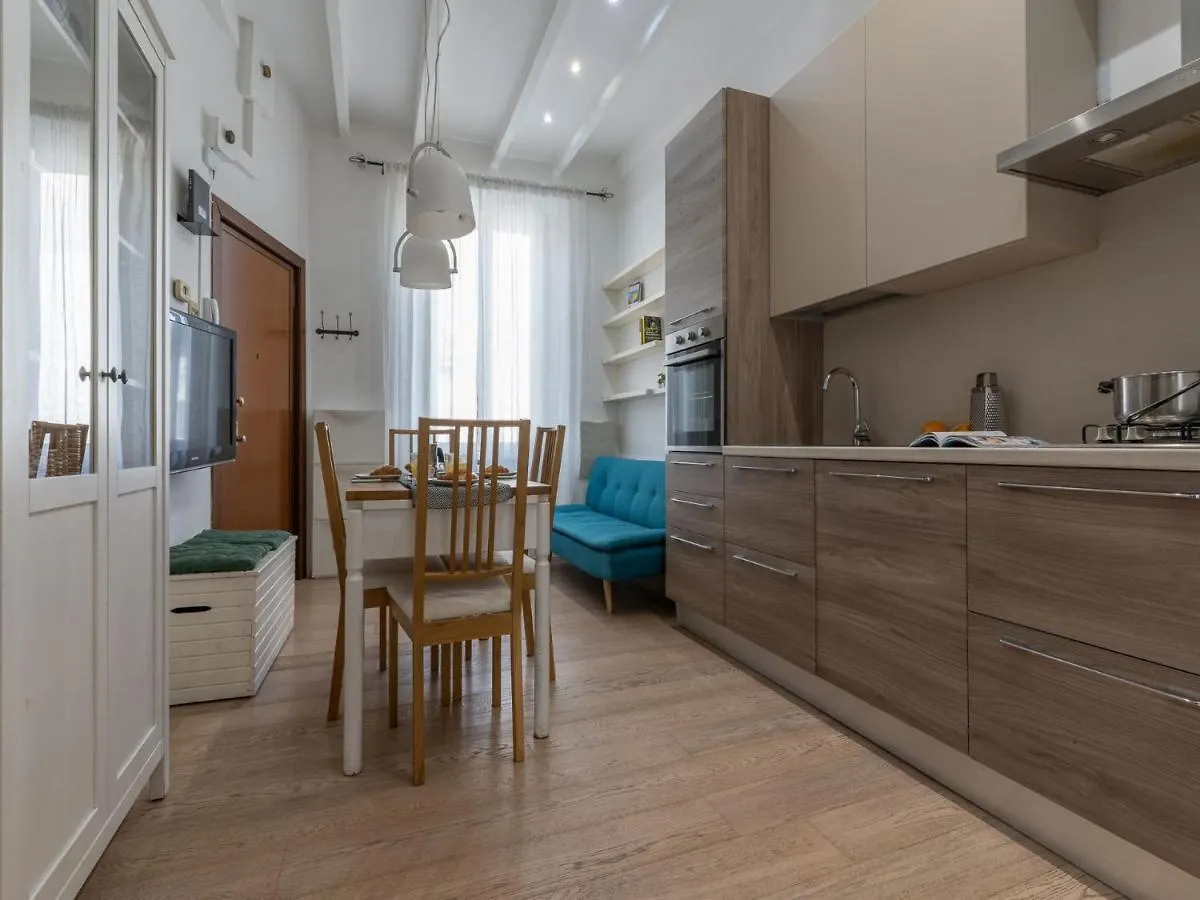 The Best Rent - One Bedroom Apartment Near Bosco Verticale Milan